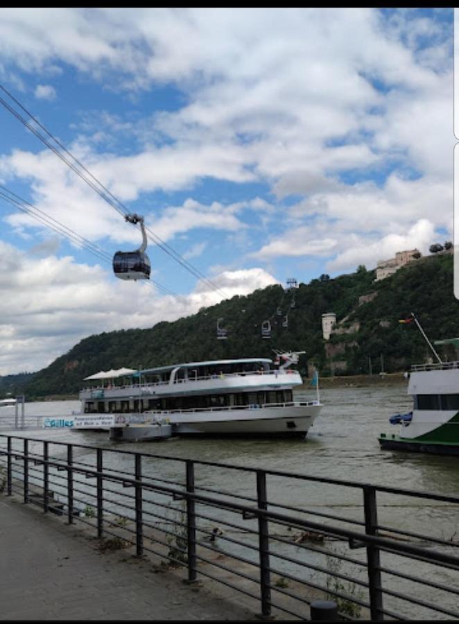 Fewo Mit Terasse Neuwied & Koblenz Exteriér fotografie